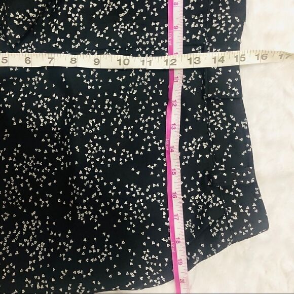 Leifsdottir Loveburst Heart Print Shorts - Picture 4 of 7